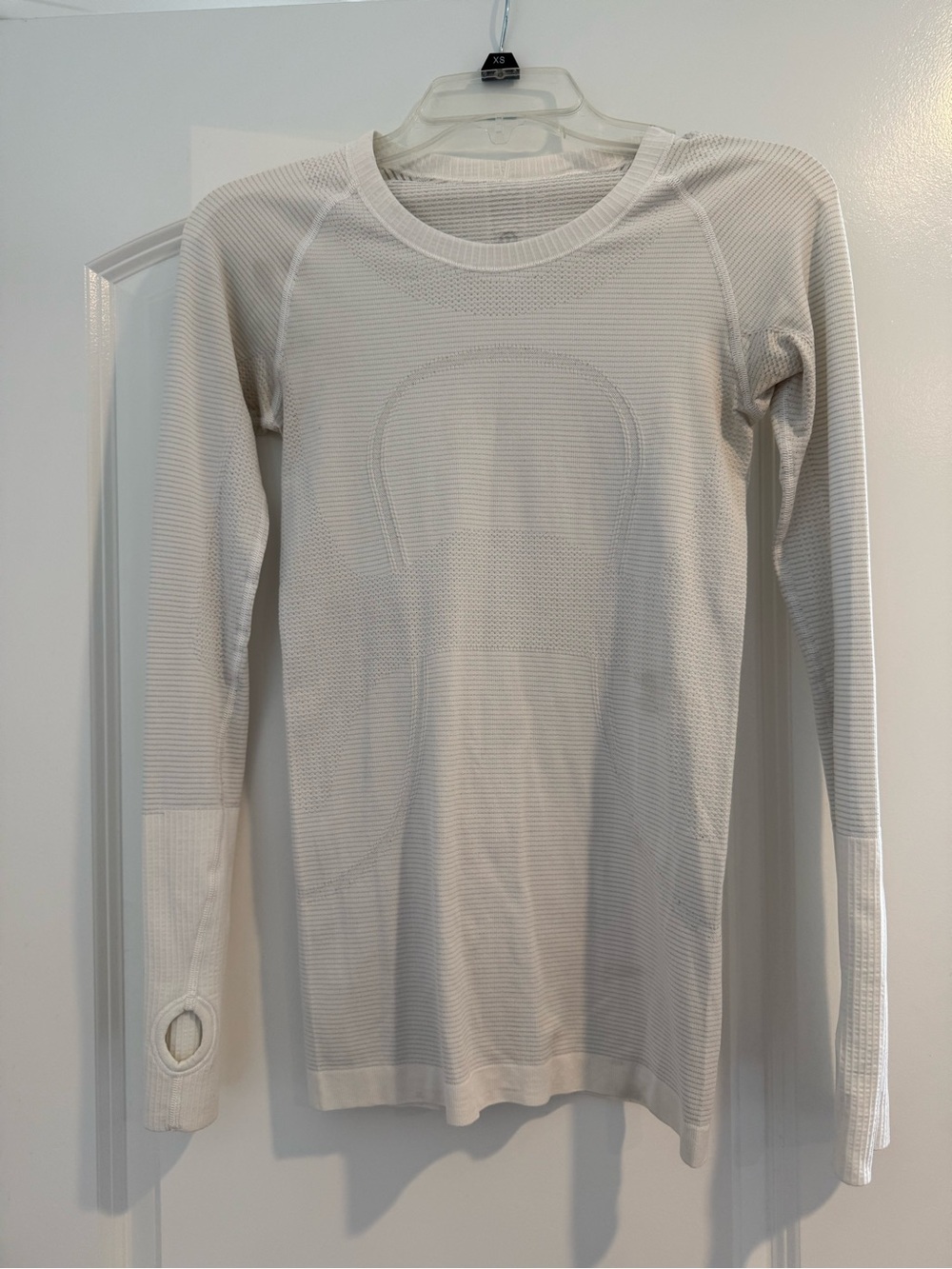 Lululemon Lightweight Long Sleeve Crewneck Top in Off-White